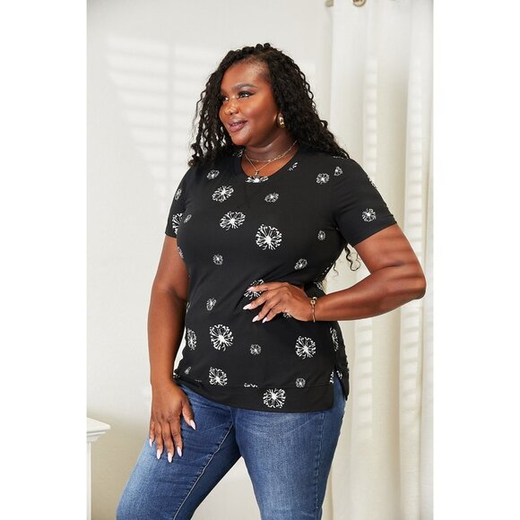 Double Take Dandelion Print Round Neck T-Shirt - Picture 4 of 10